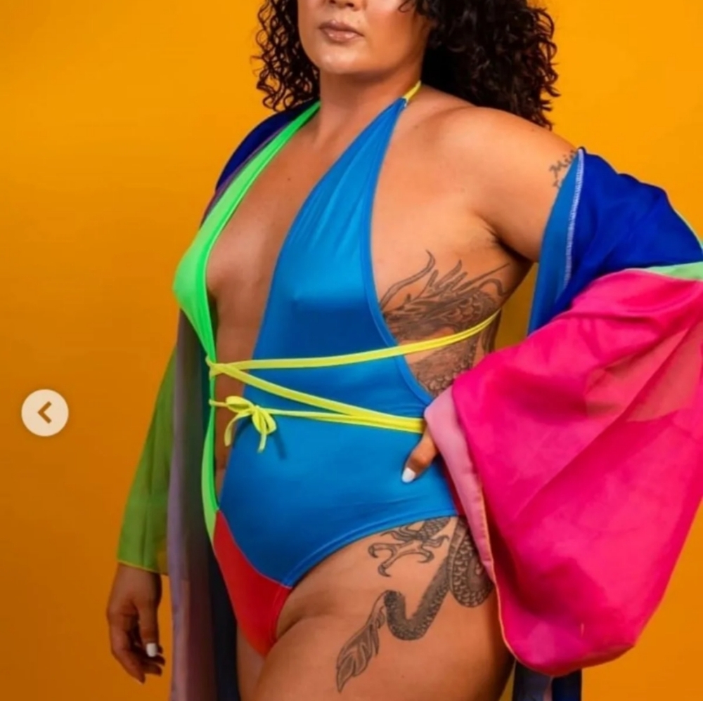 One-piece robe set